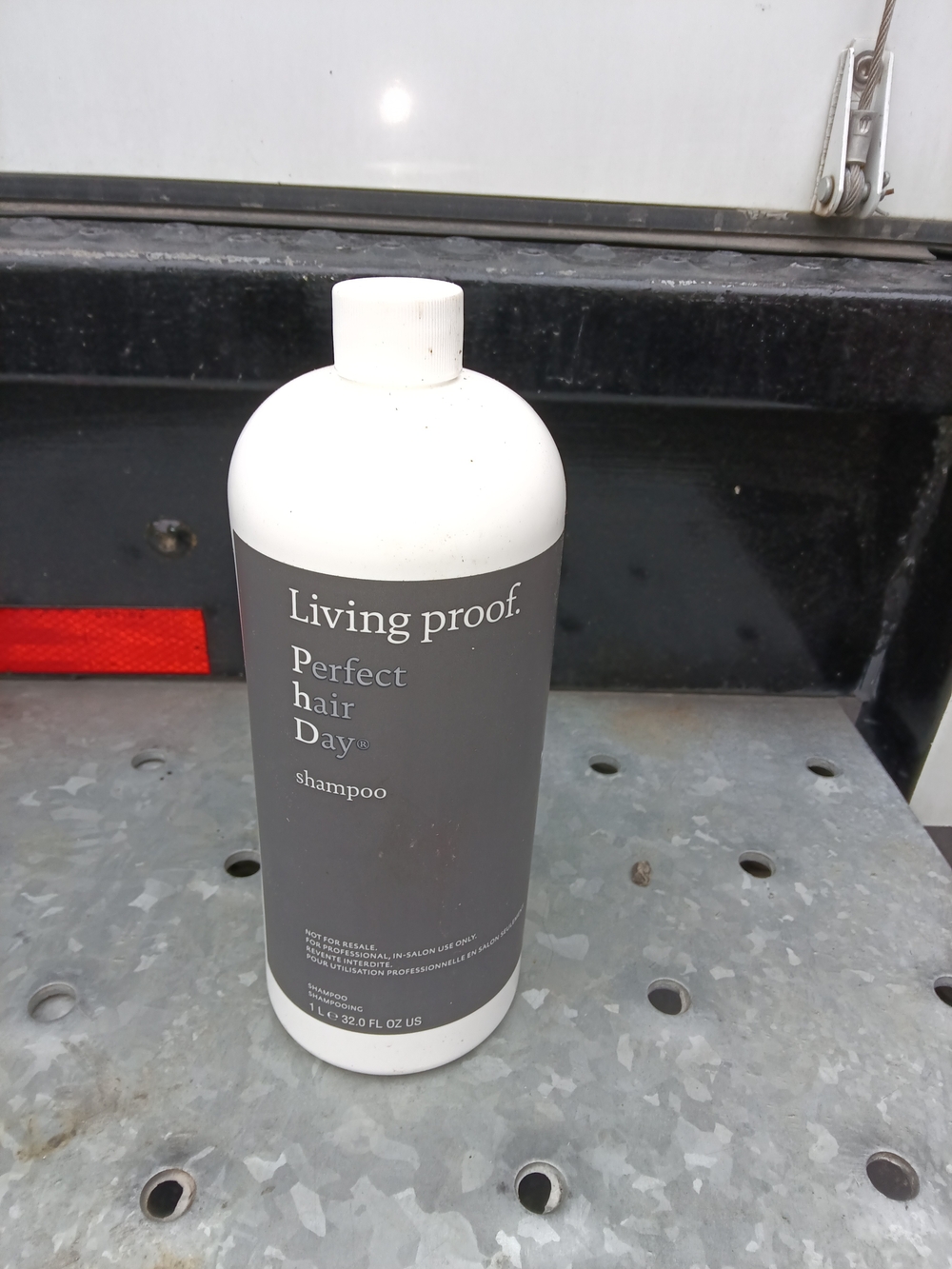 Living proof Perfect Hair Day Shampoo - Large 32oz Salon Size Bottle